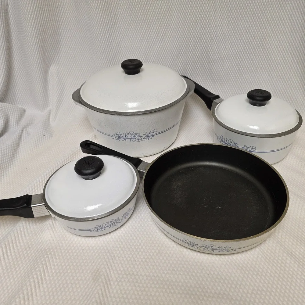Club Pots (3) and Pan (1) and 3 Lids Blue Stripe/Flowers Blue and White Vintage